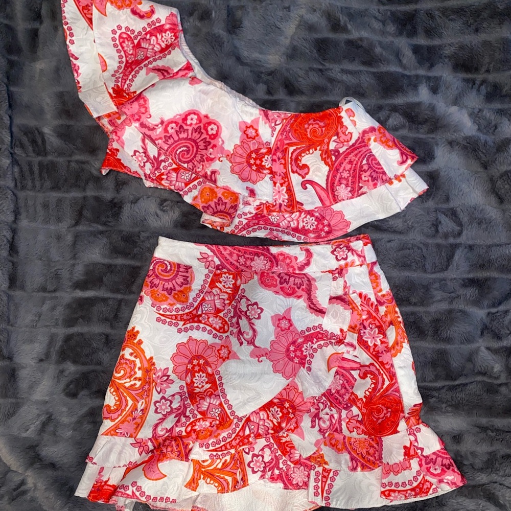 Two piece set size xs